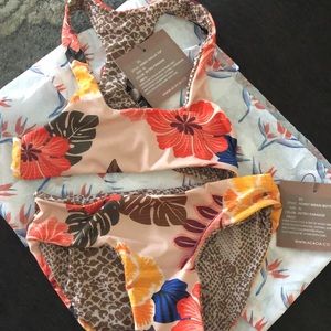 NWT Size XL Acacia Honey Makai Bottom/Kailua Top